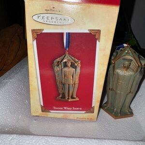 Hallmark Keepsake Ornament - Red and Gold Tribute